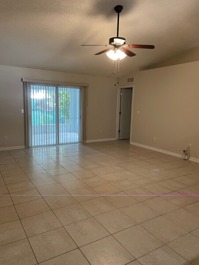 Building Photo - 2932 Kumquat Dr