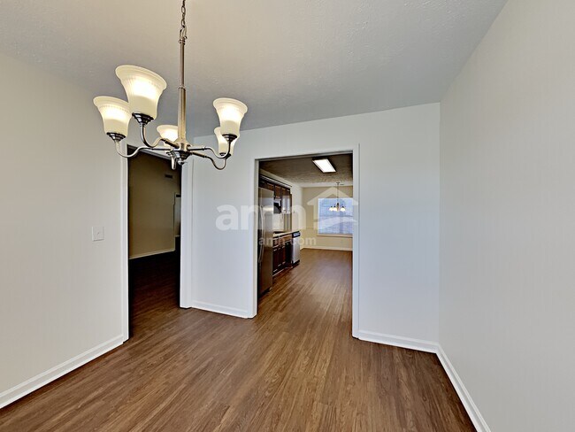 Foto del edificio - 6027 Nautical St