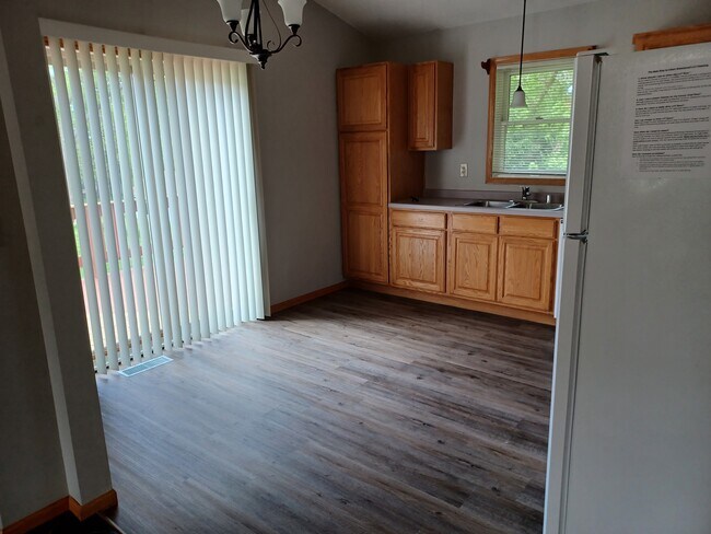 Foto del edificio - 130 Rhyme St