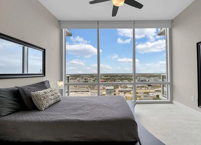 Photo - 150 E Robinson St Apartment