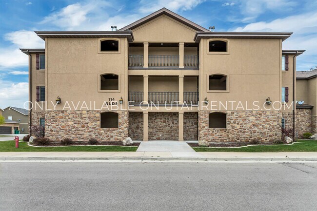 Foto del edificio - 114 S Willow Cir Loop