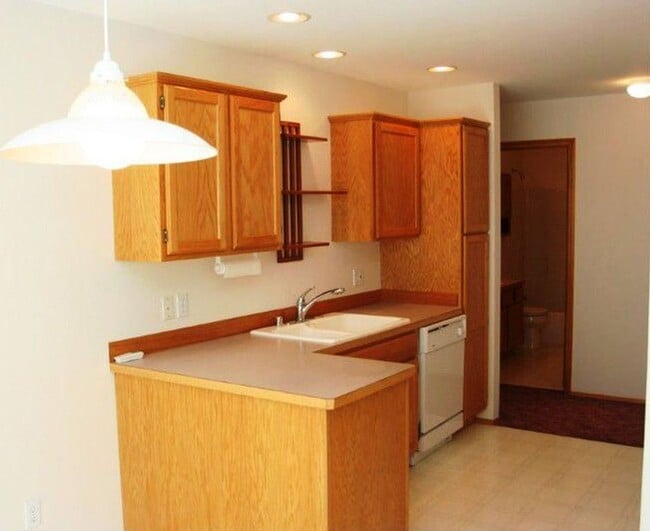 Building Photo - Cute Single-Level Home in Vista Ridge