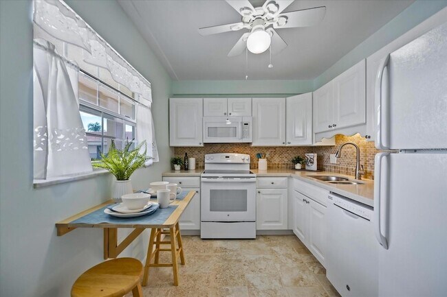 Building Photo - 10280 Imperial Point Dr W