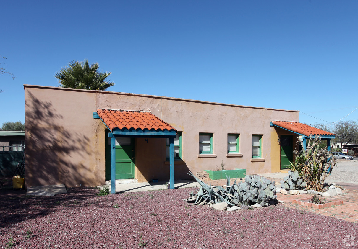 Foto principal - 1548 E Hedrick Dr