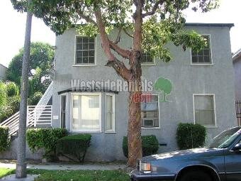 Primary Photo - 2011 Cedar Ave