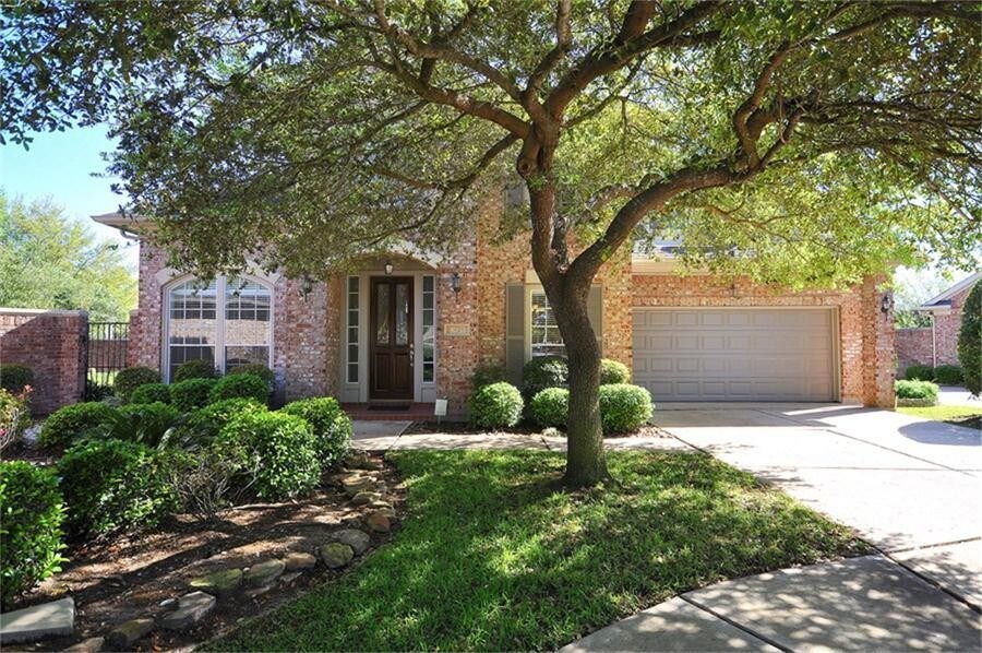 Foto principal - 1543 Harness Oaks Ct