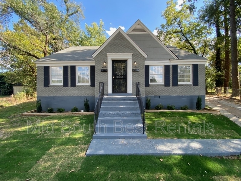 Primary Photo - 2329 Longstreet Dr