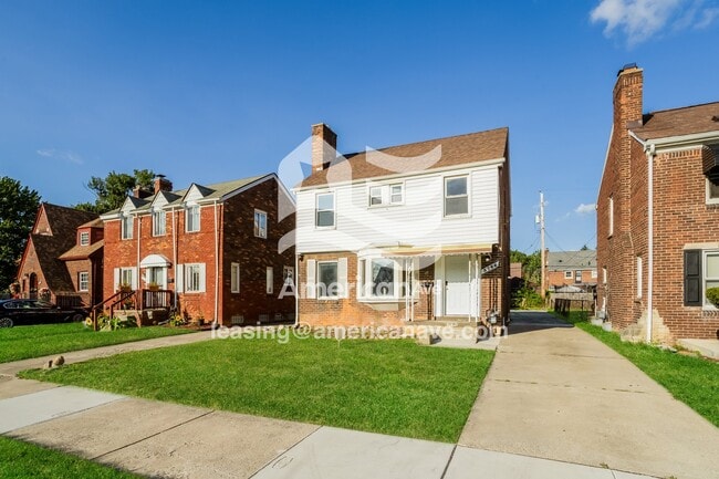 Foto del edificio - 5766 3 Mile Dr