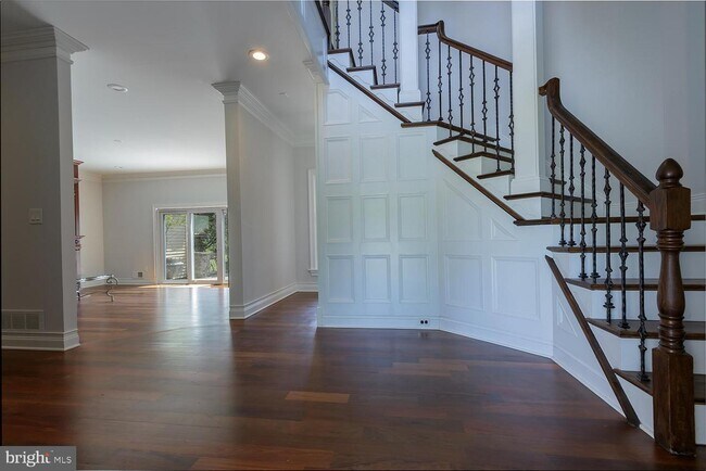 Foto del edificio - 17 Cove Rd