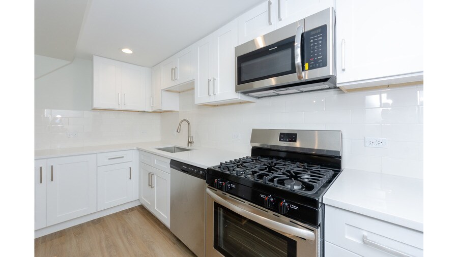 Foto principal - 944 W Montana St