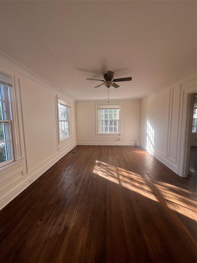 Foto del edificio - 208 E 31st St