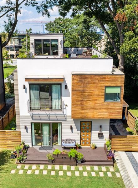 Foto del edificio - 646 East Dr NE
