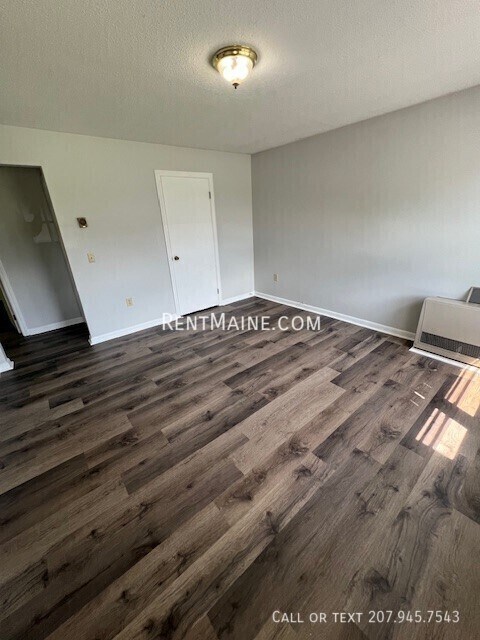 Foto del edificio - 202 Main Rd