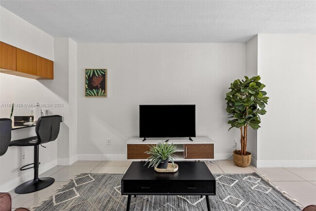 Foto del edificio - 1750 N Bayshore Dr