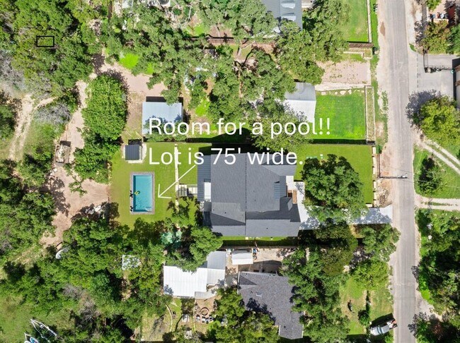 Foto del edificio - 14804 Arrowhead Dr