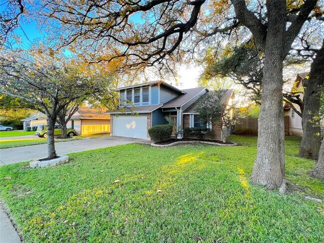 Building Photo - 6603 Luckenbach Ln