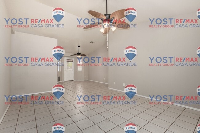 Building Photo - Serene home in Arizona City!