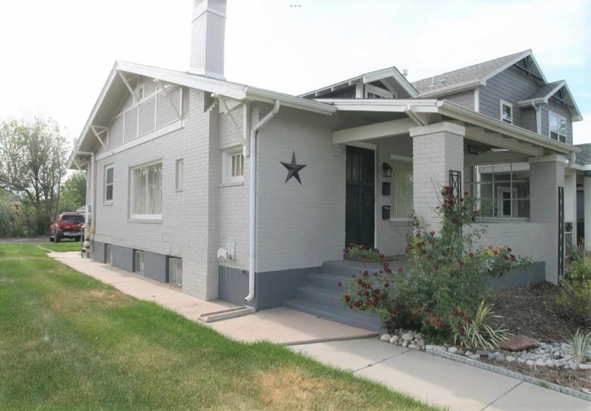 Lower level 1 Bdrm Duplex in Rosedale - 2543 S Lincoln St