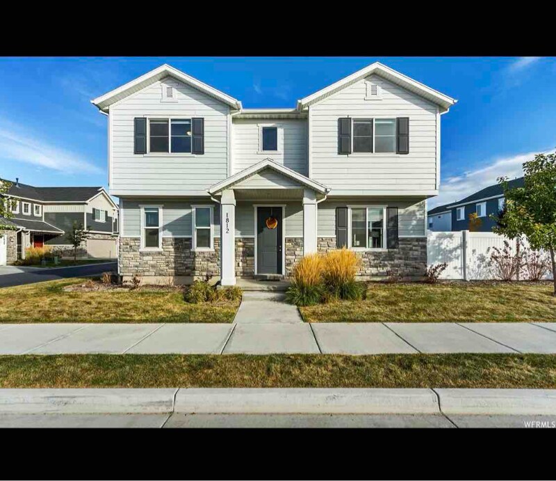Primary Photo - 1812 W Parkview Dr