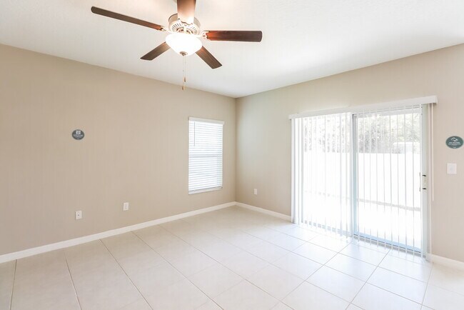 Building Photo - 7309 Spring Snowflake Ave