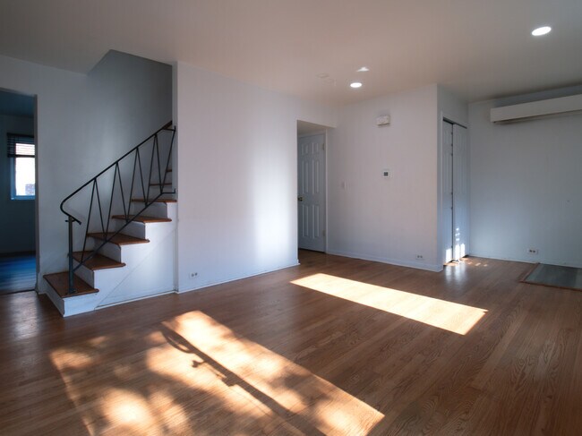 Foto del edificio - 905 W North Ave