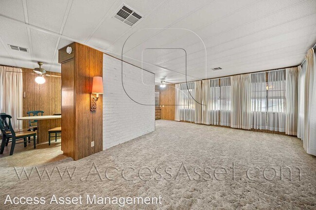 Foto del edificio - 2 br, 2 bath House - 751 Neal Way