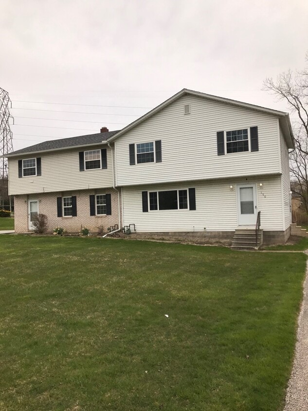 150 Park Rd Unit 150, Painesville, OH 44077 Condo for Rent in