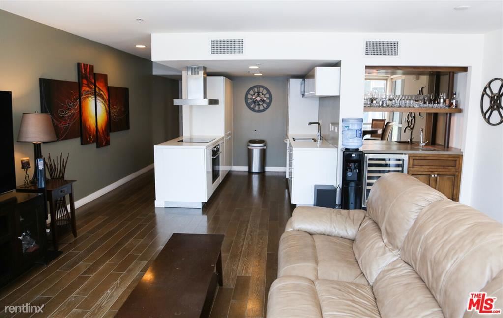 Primary Photo - 2 br, 2 bath Condo - 901 S Flower St Unit 601
