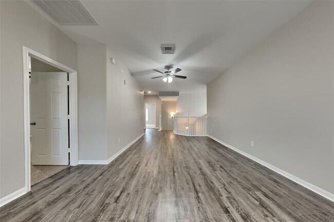 Building Photo - 6918 Summer Bridge Ln