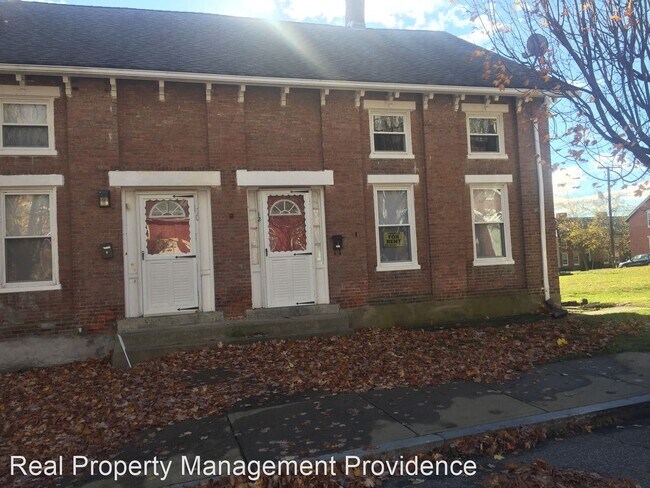 Building Photo - 4 br, 1 bath House - 12 Main Street