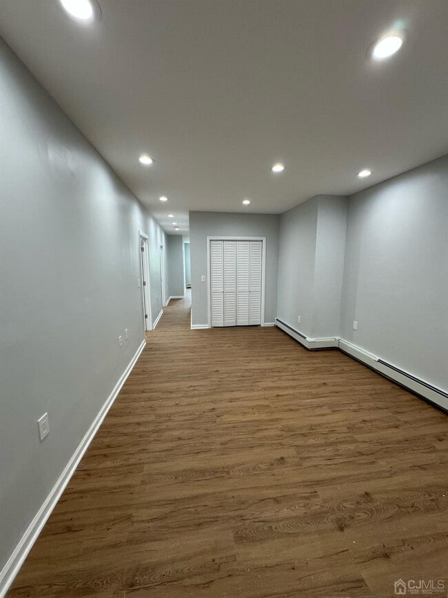 Building Photo - 465 New Brunswick Ave