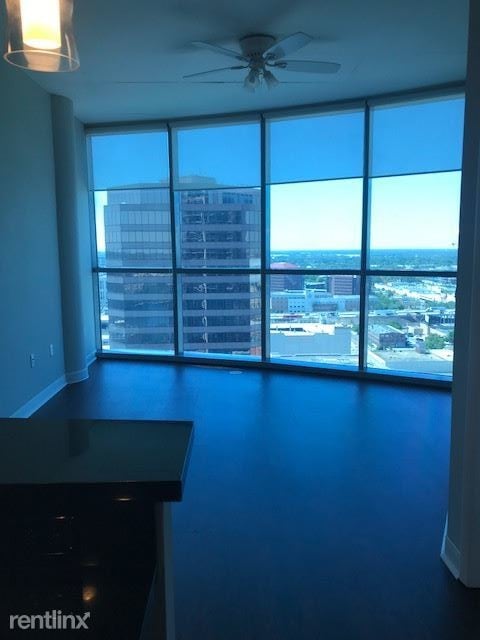 Foto del edificio - 1 br, 1 bath  - 110 N Magnolia Ave