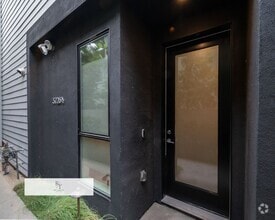 Building Photo - 3726 1/2 Vinton Ave