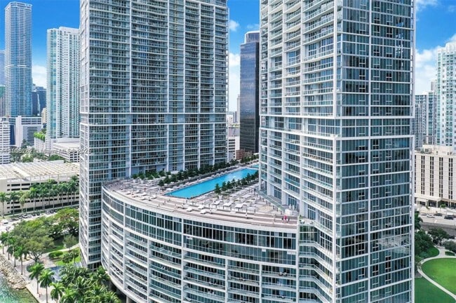 Foto del edificio - 495 Brickell Ave