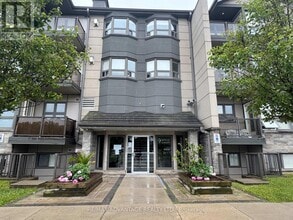 Building Photo - 9 Jacksway Crescent