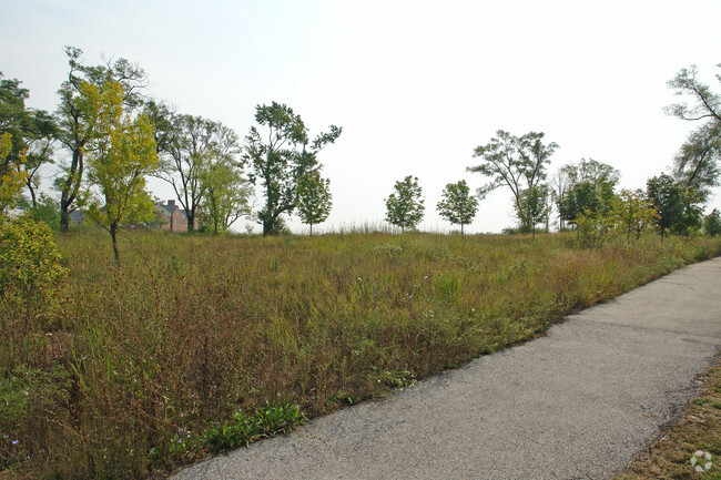 Building Photo - Station Square at Prairie Crossing