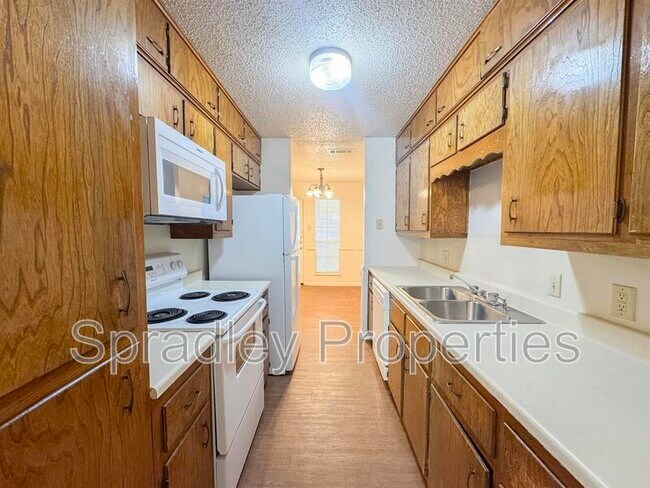 Building Photo - 2908 Durango Dr