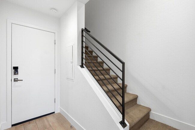 Foto del edificio - 820 N 8th Ave