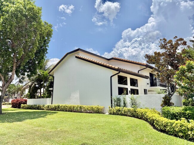 Foto del edificio - 6411 Via Rosa