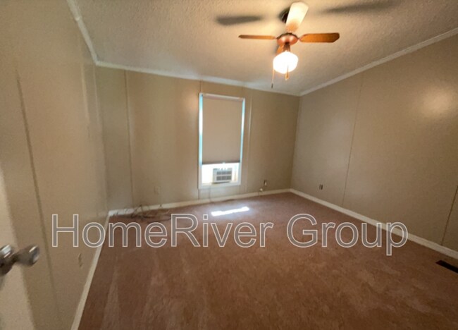 Foto del edificio - 7705 Forbes Rd