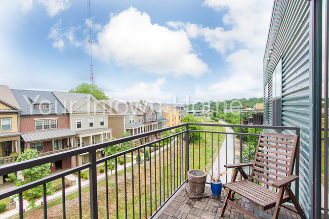 Foto del edificio - 200 N Highland Ave NE