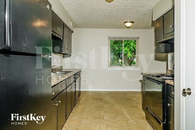 Building Photo - 6834 Turnberry Way
