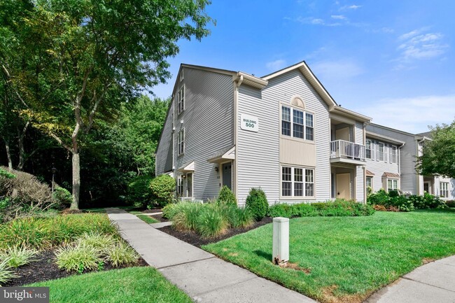 Building Photo - 501A Harwood Ct
