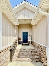 Building Photo - 8090 Silver Maple Dr