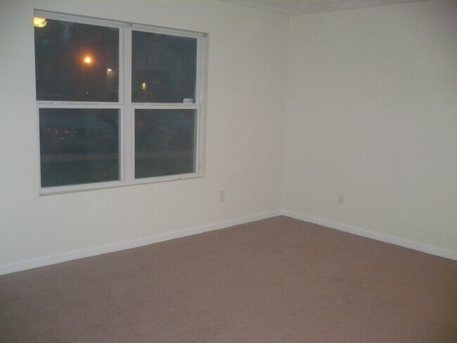 Foto del edificio - 11102 Waldrop Pl