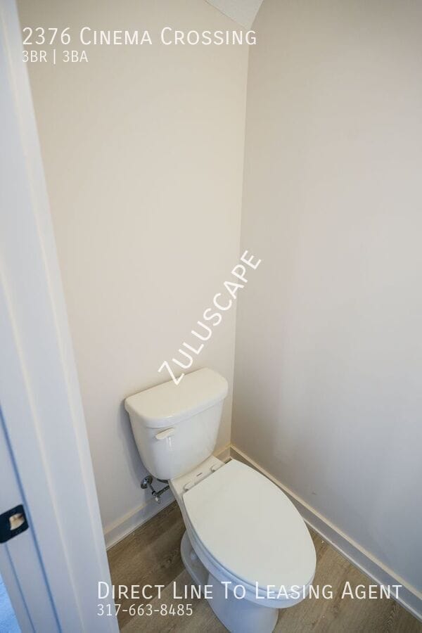 Building Photo - 1331 E Berry St