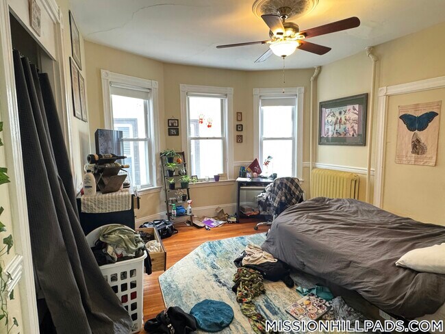 Building Photo - 88 Fisher Ave