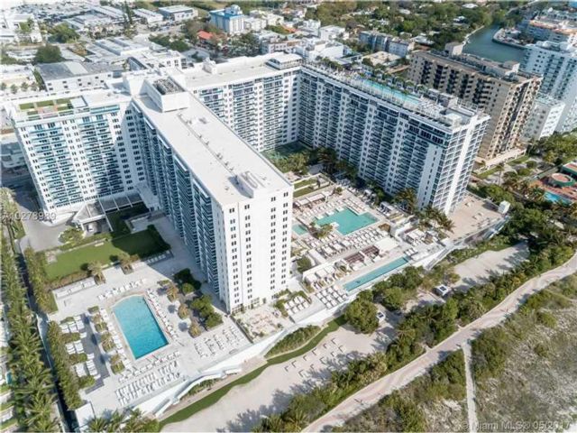 Primary Photo - 2310 Collins Ave
