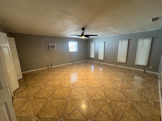 Foto del edificio - 10607 Bainbridge St