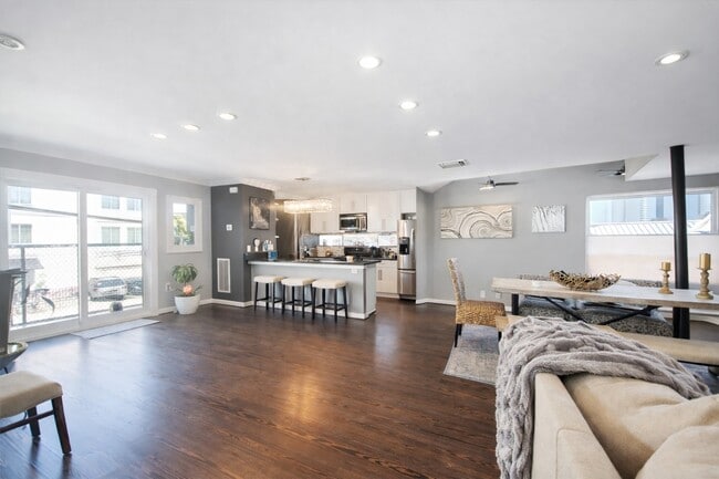 Foto del edificio - 913 Saulnier St